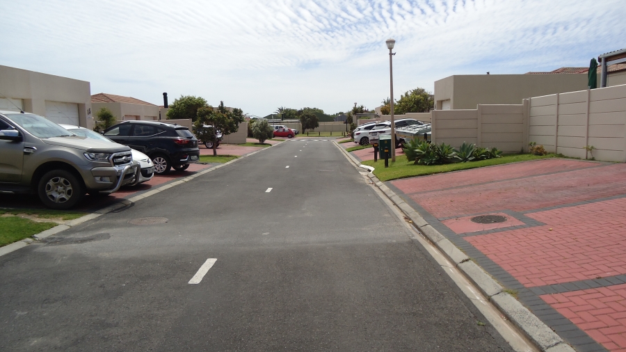 2 Bedroom Property for Sale in Admirals Park Western Cape